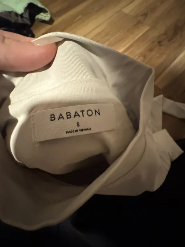 Babaton Aritzia - Image 2