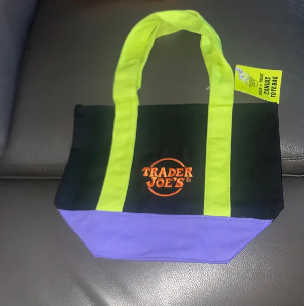 Trader Joe’s Tote Bag  - Image 4