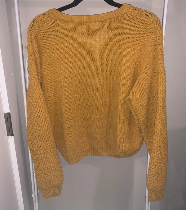 Love Tree cropped sweater - Image 2
