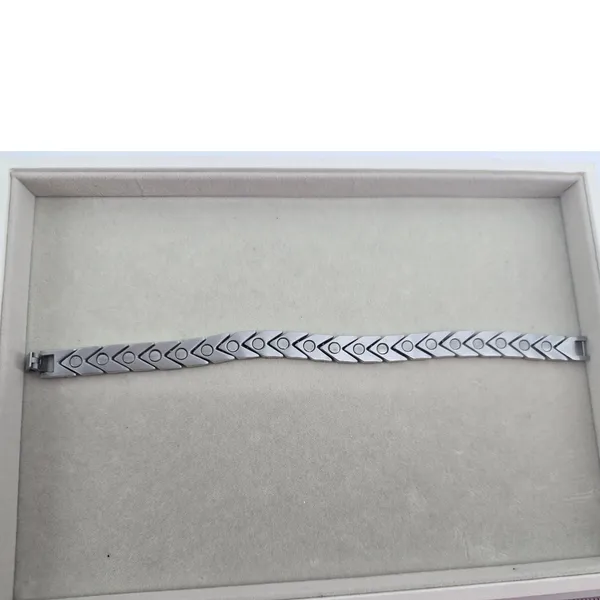 Magnetic Therapy Bracelet Unisex 8in Chevron V-Link Silver Gold Two-Tone EUC - Image 2