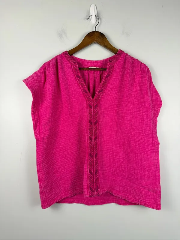 Faherty Dream Cotton Gauze Lucia Top in pink size large - Image 3