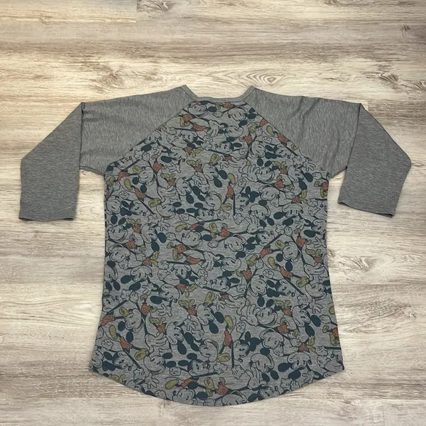 LuLaRoe Heather Gray with Mickey Mouse Disney Print 3/4 Sleeve Tee Medium - Image 5