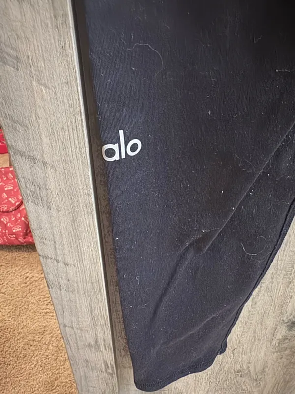 Alo Yoga Leggings - Image 3