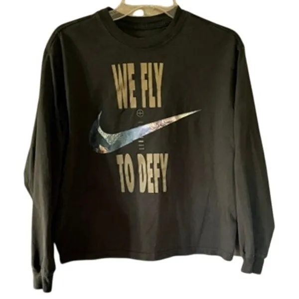 Nike Women’s Size M Hoodie & Long Sleeve Tee Lot Gray Olive Swoosh Just Do It - Image 7