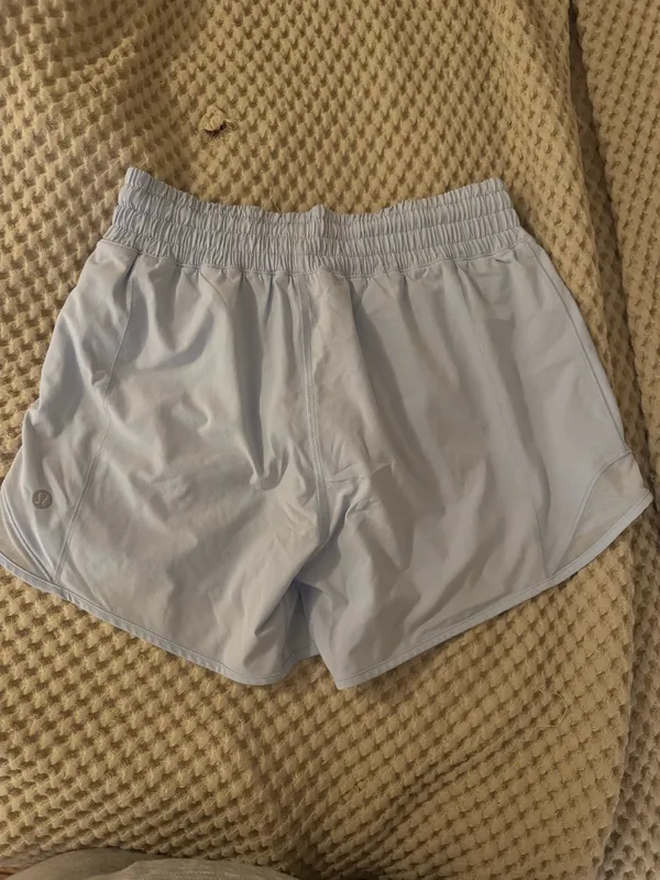 Lululemon Hotty Hot High-Rise 4" - Image 4