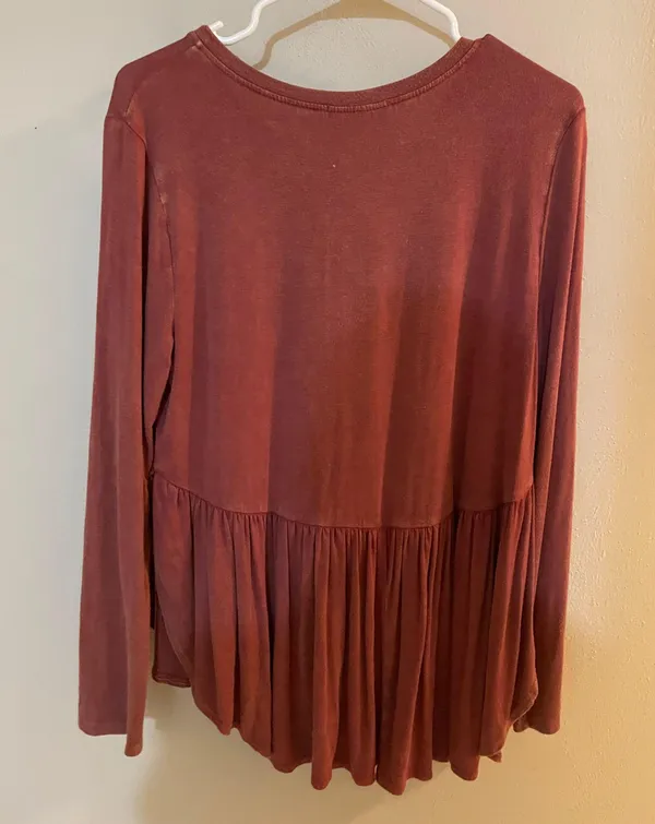 Altar’d State Babydoll Long Sleeve - Image 2