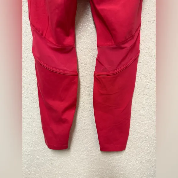 NIKE Bright Pink Leggings Size Small EUC - Image 9