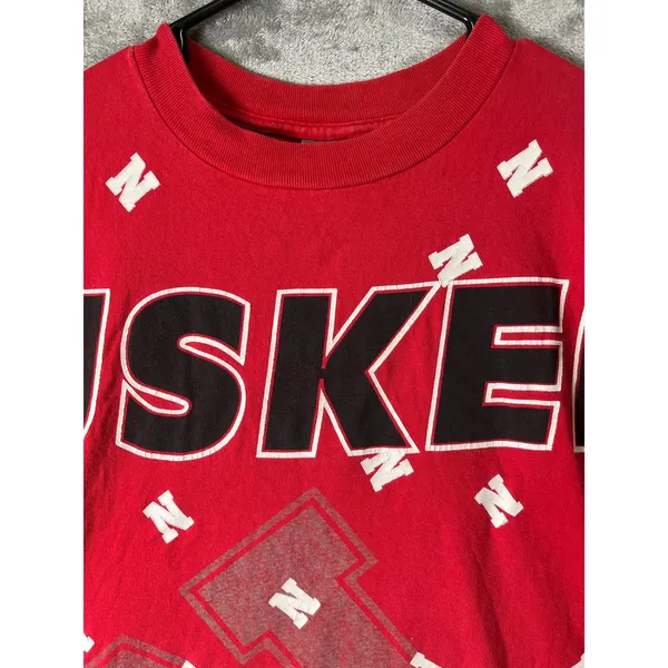 Vintage‎ Nebraska Huskers All Over Print Graphic T Shirt USA Made Red XL NCAA - Image 2