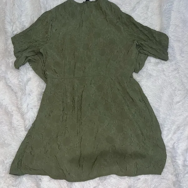 NWT Pretty Little Thing Olive Green Textured Wrap Dress size 14 - Image 4