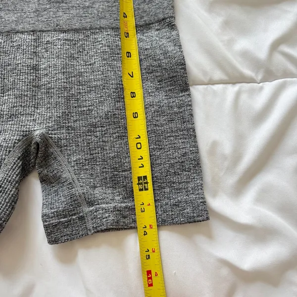 Colsie Shorts‎ Womens Medium Gray Seamless High Waisted Lounge Biker Activewear - Image 2