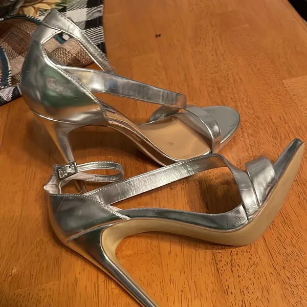 Steve Madden Silver stiletto strappy sandals - Image 5