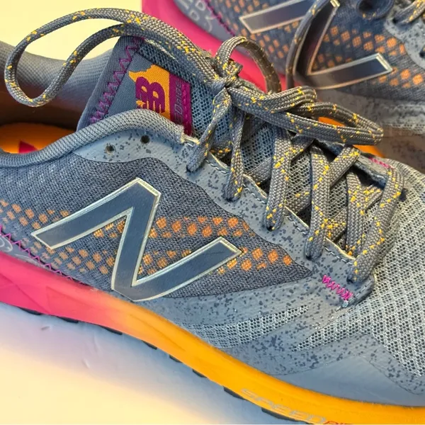 New Balance Women's Running Athletic Sporty Two Color Logo Sneakers NWOT - Image 12