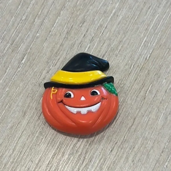 Vintage Russ Halloween Pin - Image 3
