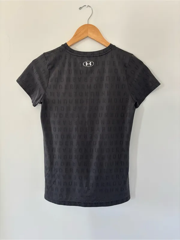 Under Armour Black Athletic T-shirt - Image 2