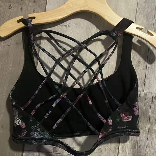 Lululemon Free to be Wild Activate Floral Multi Bra - Image 4