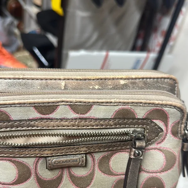 Coach Tan and Pink Signature Wristlet Clutch - Image 10