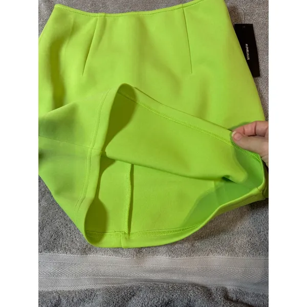 NWT Lulus Size XS Lime She's Bold‎ Neon Green Mini Skirt Y2K Stretch - Image 5