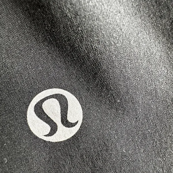 Lululemon Speed Short Pocket Swift Ultra Black Heathered Gray Angel Wing 6 - Image 3