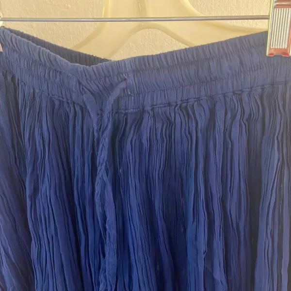 FINAL MARKDOWN Her style crinkle skirt osfm Size undefined - Image 2