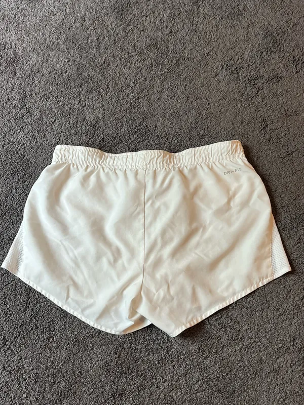 Nike Dri-Fit Shorts Running - Image 4