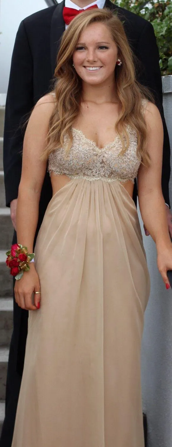 Chiqueprom Dress - Image 2