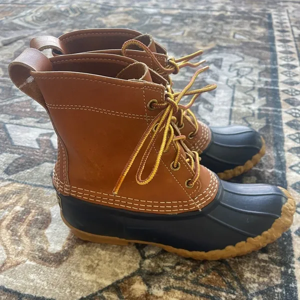 LL Bean‎ Tan Navy Women's Bean Boots 8" Tie Up Shoes - Image 6
