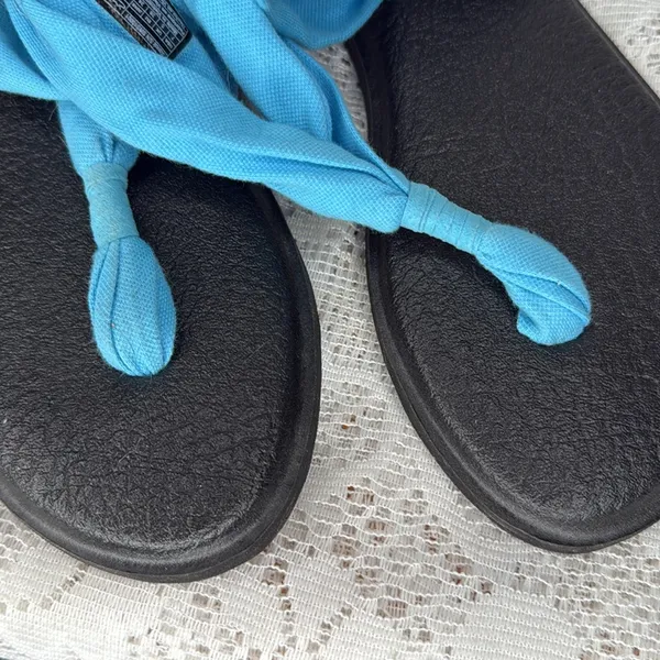 Sanuk cloth twist blue flip flop sandals sz 7 - Image 3
