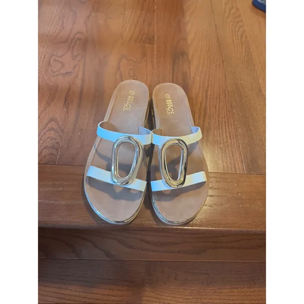 Rouge Helium White Gold Oval Buckle Slide Sandals Womens 10 Flat Summer Shoes - Image 2