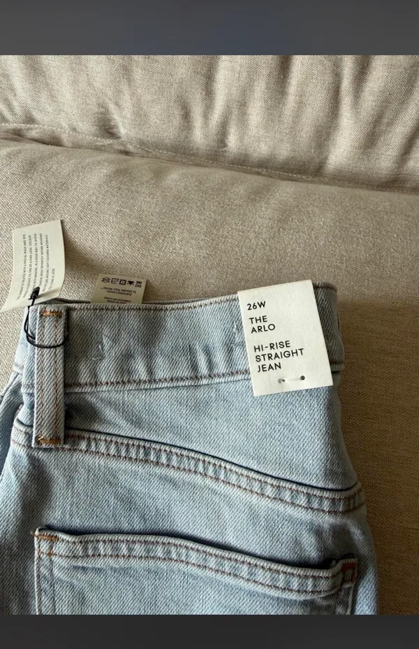 Aritzia Jeans - Image 2