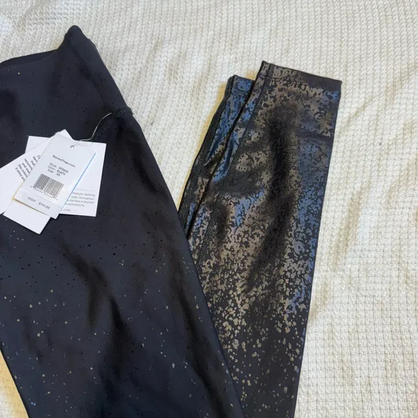 Beyond Yoga Leggings - Image 3