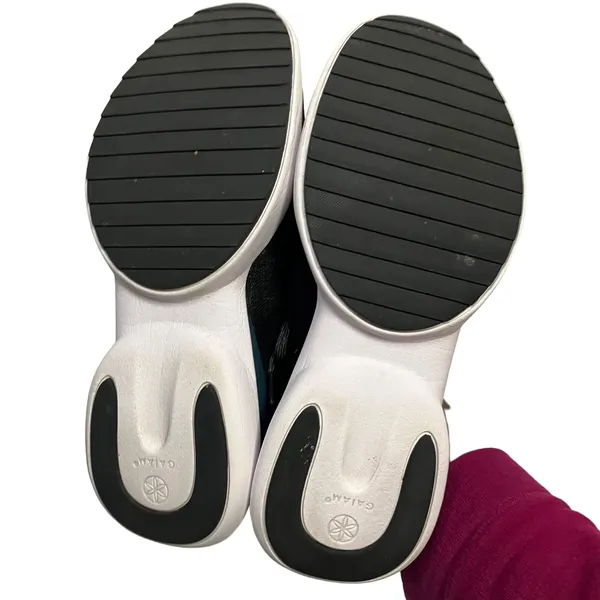 Gaiam Yoga Womens Walking Shoes with Lightweight Breathable Mesh Size 9 - Image 9