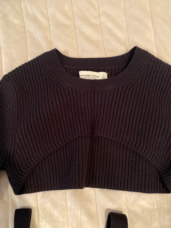 Abercrombie 2 Piece Sweater Top Set - Image 8