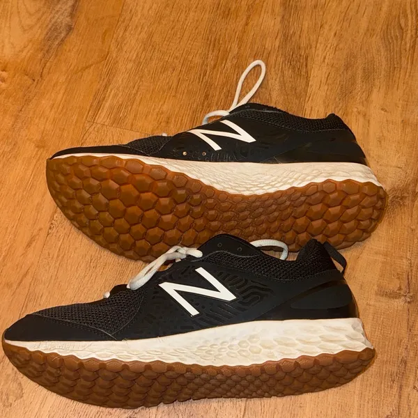 New Balance Men’s Sneakers - Image 7