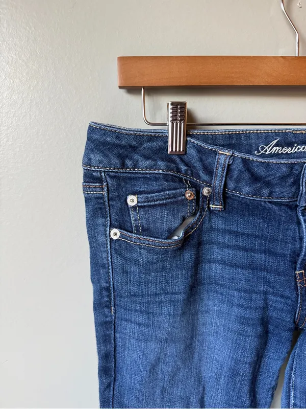 American Eagle Favorite Boyfriend Jeans Stretch Blue Women’s Size 8 - Image 3