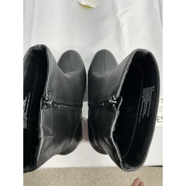 Womans Target 8.5 Black Zip Up Platform Ankle Boots New Without Tags - Image 6