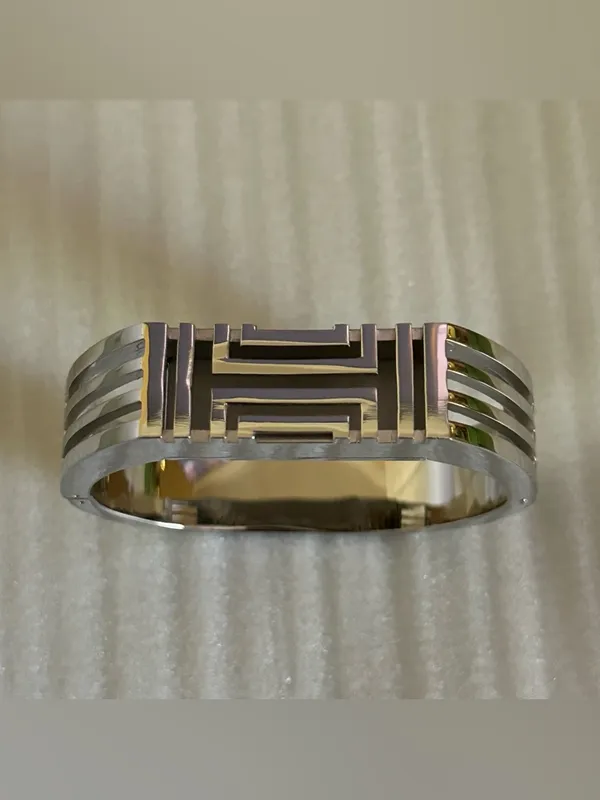 Tory Burch X Fitbit Silver Tone Metal Geometric Hinged Bangle Bracelet - Image 3