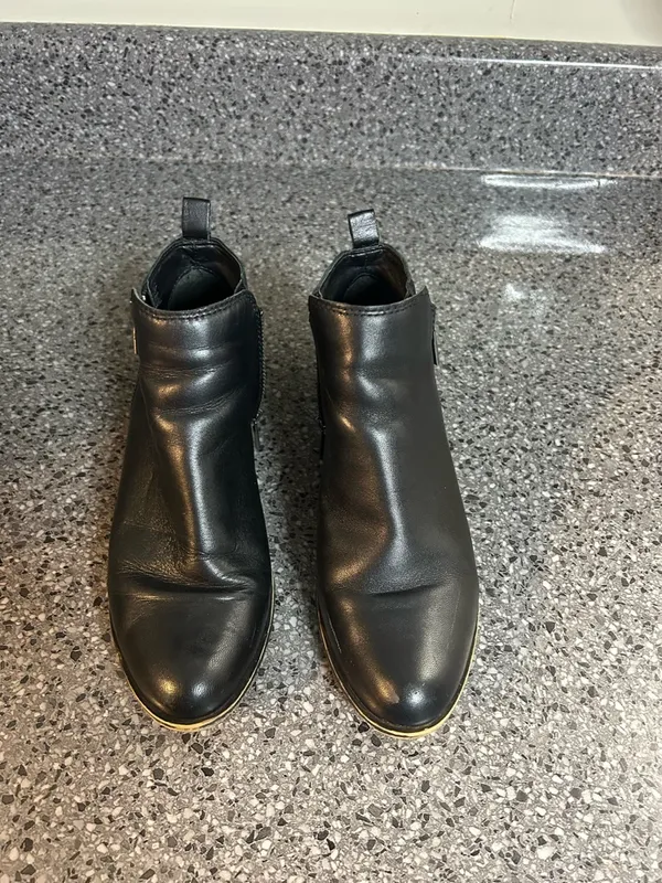 Lucky Brand Black Leather Side-Zip Ankle Booties - Image 3