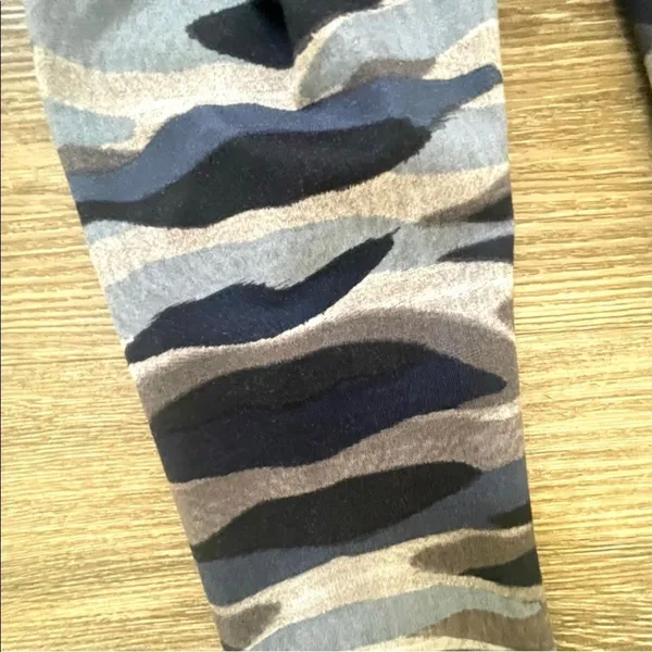 Lululemon wunder under Camo crop leggings - Image 9