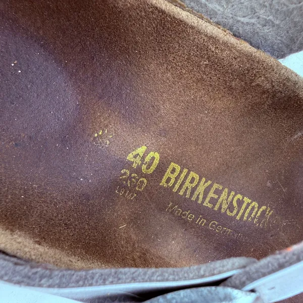 Birkenstock Women's Silver Gizeh Leather Sandals Size 40 / 260 / 9 - Image 3