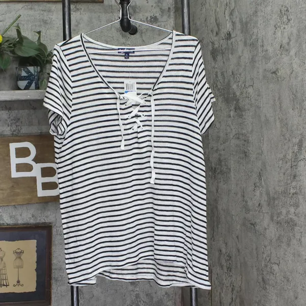 NWT Freshman Juniors Knit Striped Lace-Up T Shirt Top Black / White XL - Image 2