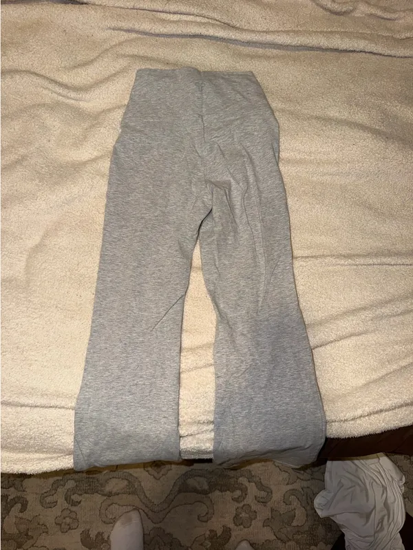 Tna Aritzia cotton yoga pants - Image 2