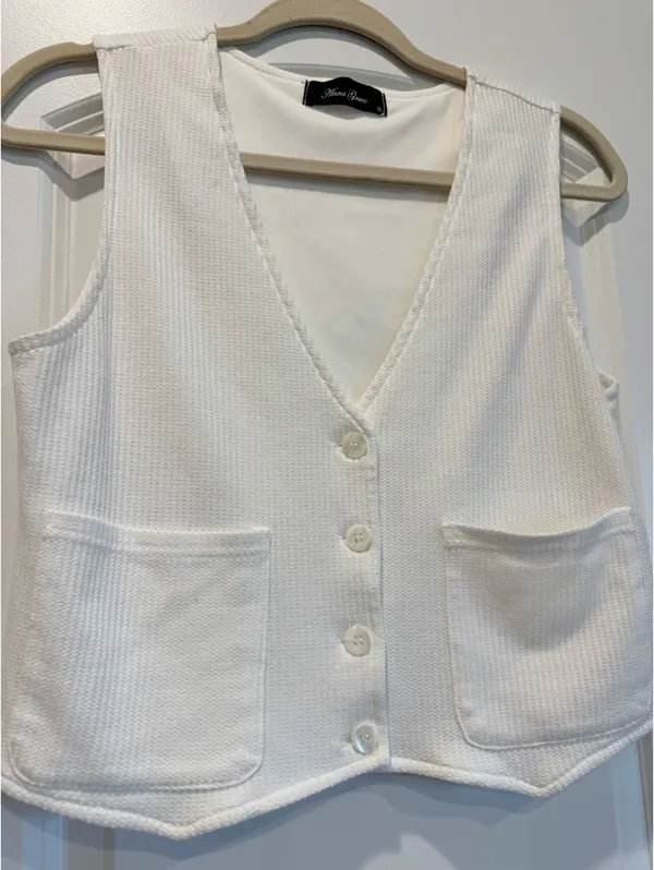 Boutique White Button - Image 3