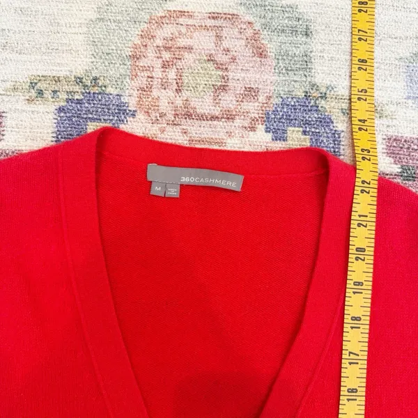 360 Cashmere Cardigan Sweater Medium Quiet Luxury Soft Capsule Holiday Red - Image 6