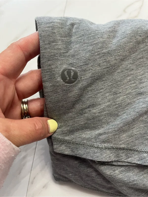 Lululemon Gray Heathered Fitted seam sleeve relaxed body fit tshirt - Image 3
