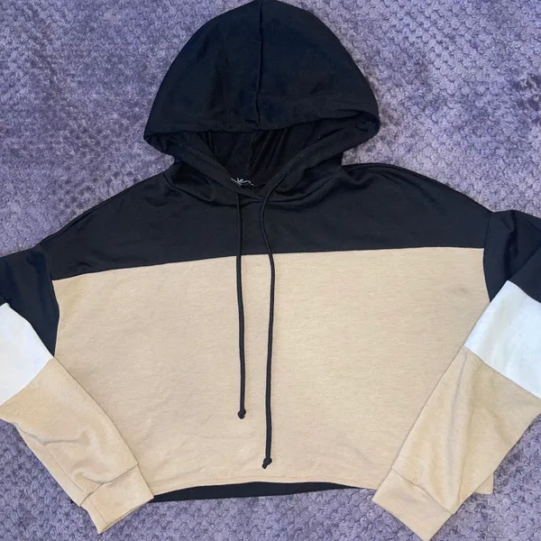 Windsor | Cropped Hoodie - Image 2