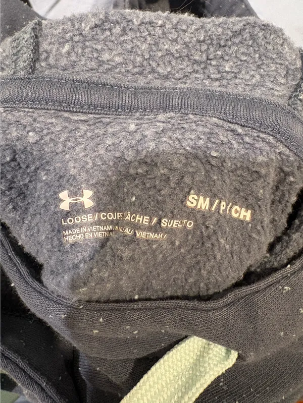 Under Armour Sweatshirt - Image 3