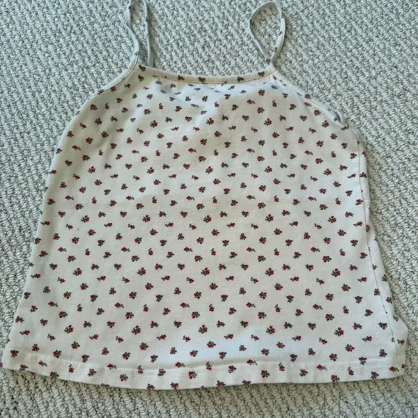Brandy Melville Cream Tank Top with Red Floral Pattern - Image 2