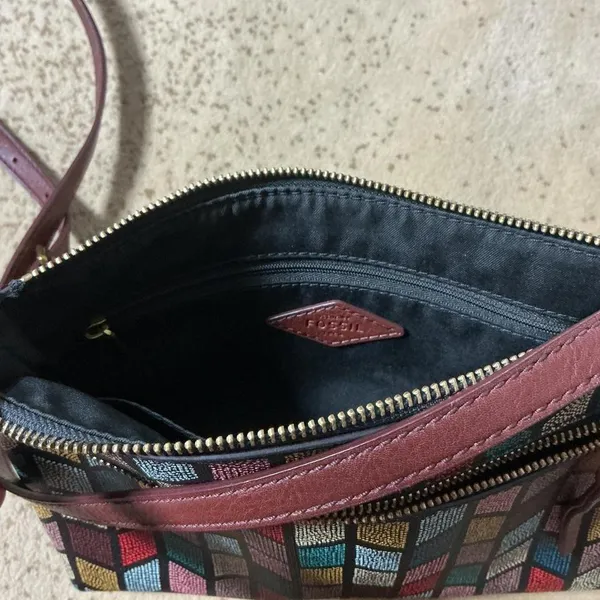 Fossil Multi Color Geometric Chevron Crossbody‎ Bag Burgundy Strap ZB7301 - Image 5