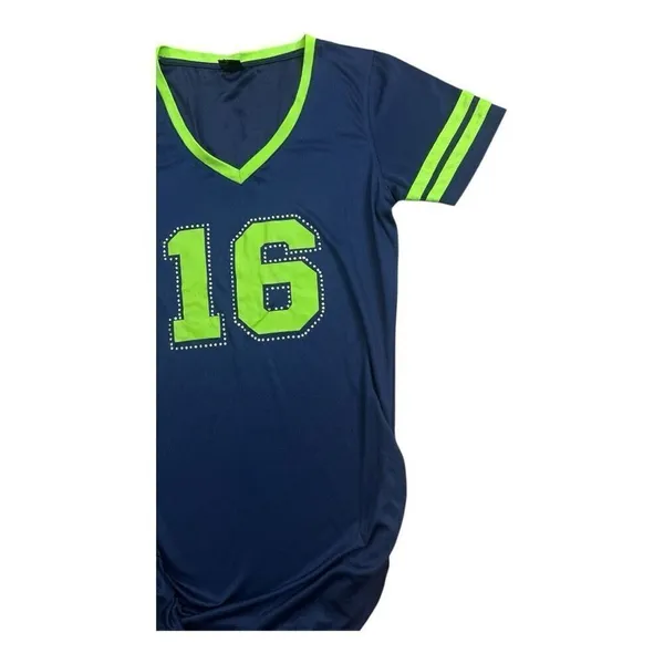 Seattle Seahawks 16 Maternity Blue T-Shirt Size L Rhinestone Short-Sleeve V-Neck - Image 4