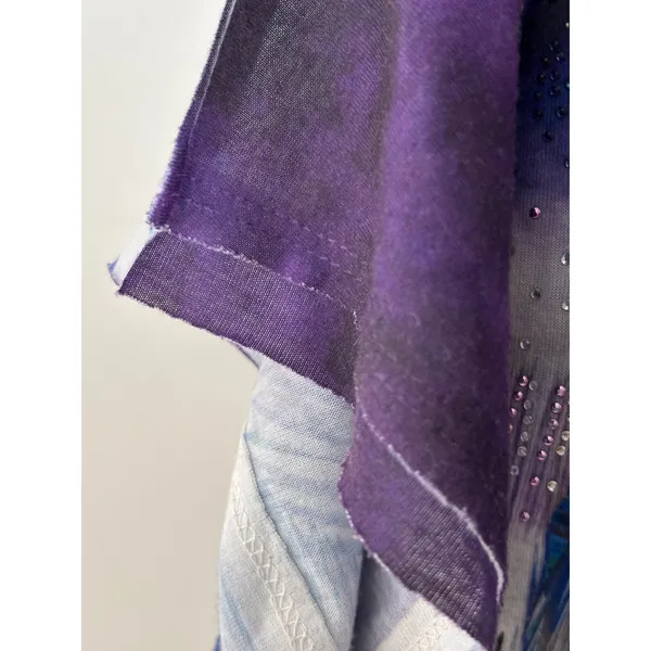 Chicos Purple Blue Abstract Floral Feather Rhinestone Top Size 1‎ Medium - Image 4